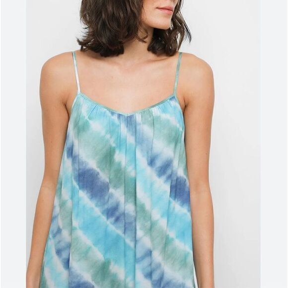 NWT Rails Tye Dye slip Dress with a relaxed silhouette and ruffle hem  small - Picture 3 of 7